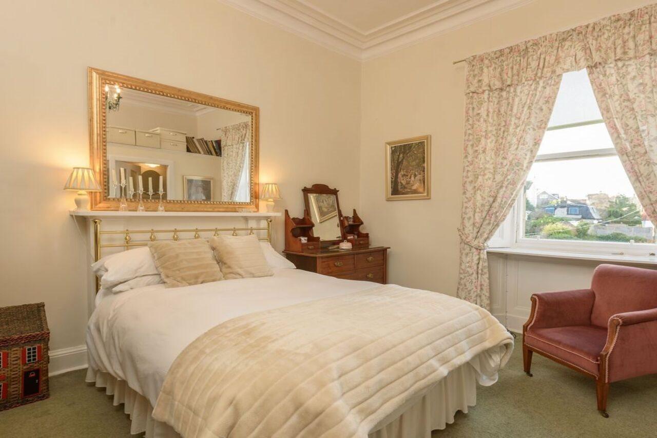 Benholm -Stunning 3-Bed Apartment In North Berwick Buitenkant foto